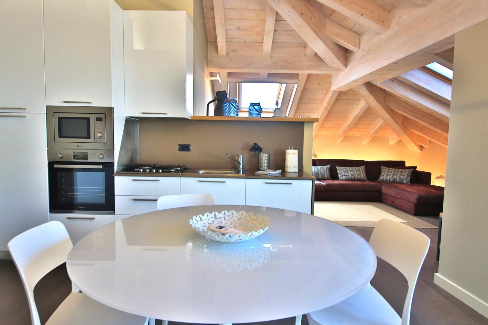 Liszt Attic By Klabhouse Apartment Bellagio Ngoại thất bức ảnh